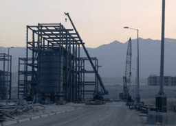 اجرای عملیات نصب اسکلت فلزی شامل (Structure Equipment & Rack Pipe )